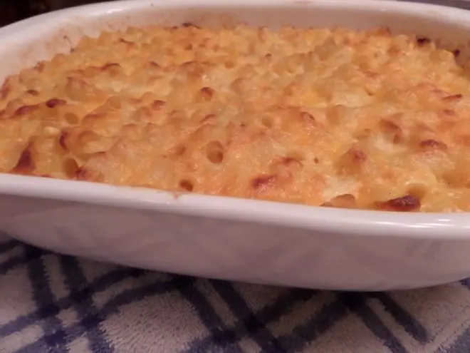 Golden crusted mac and cheese close-up